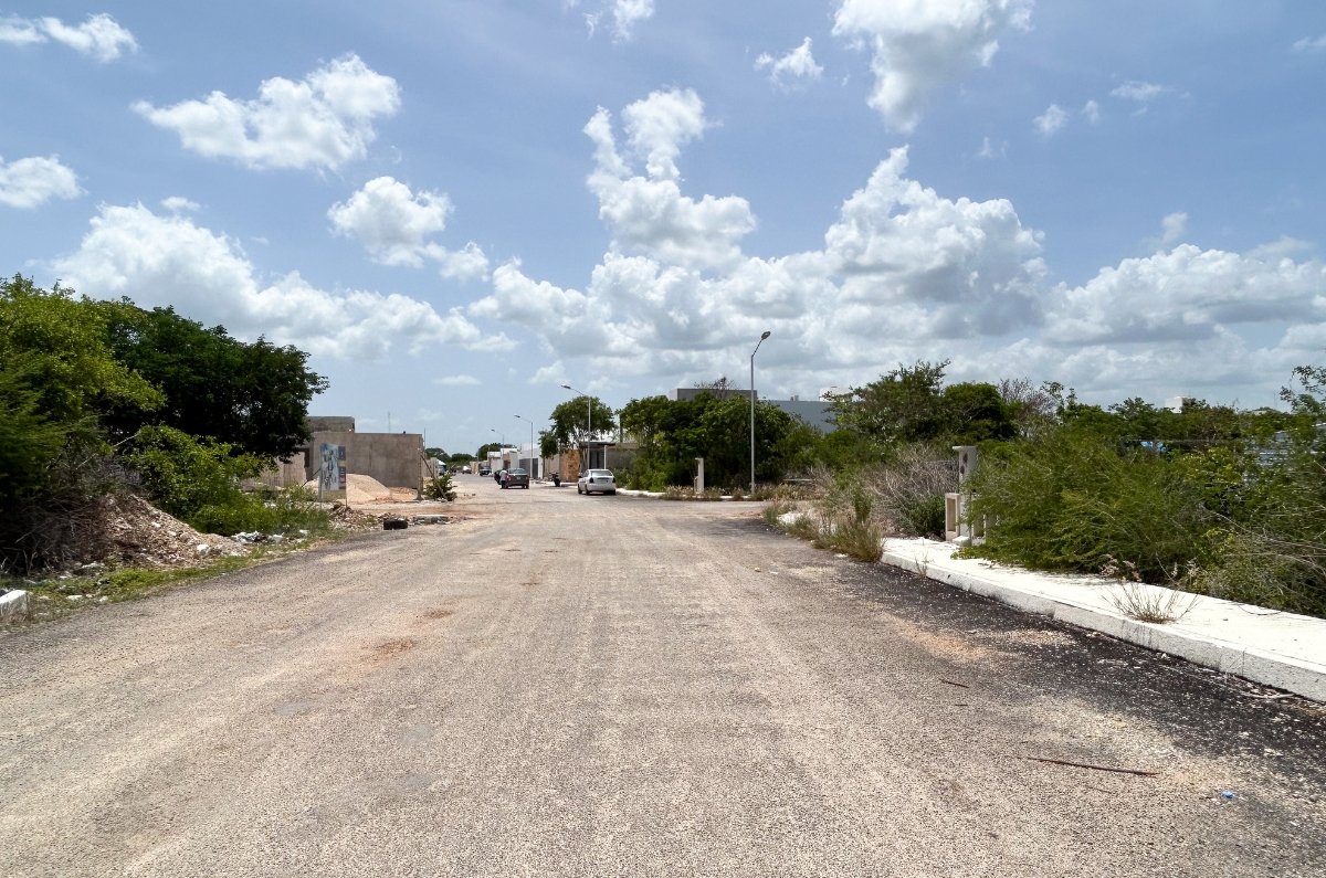 1394-40151-Terreno-en-Venta-en-Cumbre-Dzitya-a-3-minutos-del-periferico-de-Merida-4.jpg
