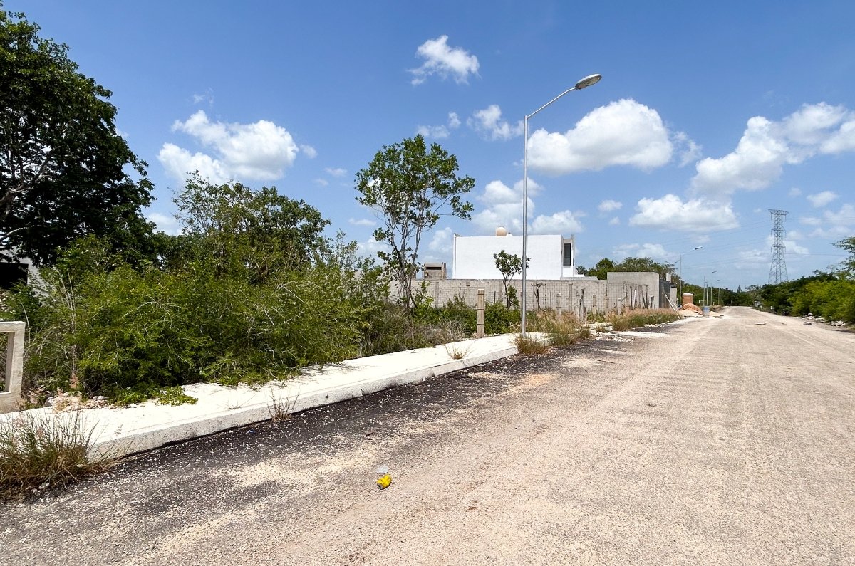 1394-40153-Terreno-en-Venta-en-Cumbre-Dzitya-a-3-minutos-del-periferico-de-Merida-5.jpg