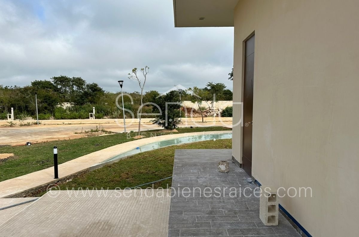 1438-43064-Terreno-residencial-en-privada-en-venta-con-amenidades-en-Cholul-Merida_(13).jpg