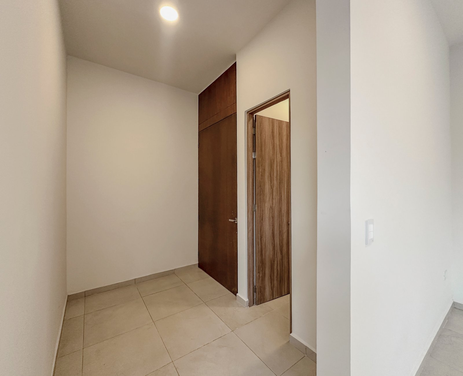 1806-52752-Casa-en-venta-de-un-piso-con-2-habitaciones-y-alberca-en-Naia-Residencial-Conkal_(8).jpg