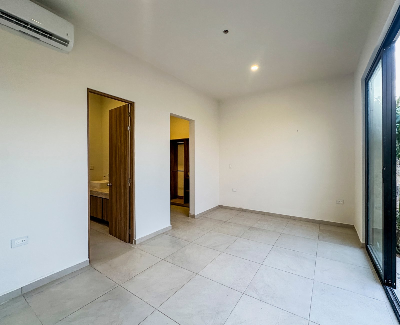 1806-52768-Casa-en-venta-de-un-piso-con-2-habitaciones-y-alberca-en-Naia-Residencial-Conkal_(25).jpg