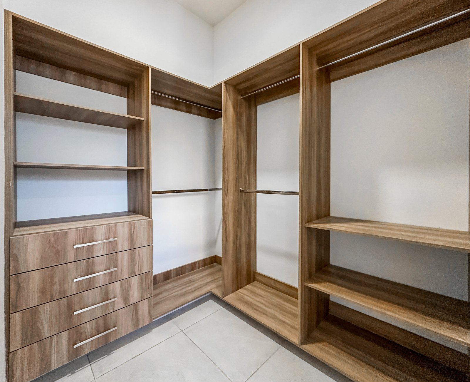 1806-52771-Casa-en-venta-de-un-piso-con-2-habitaciones-y-alberca-en-Naia-Residencial-Conkal_(27).jpg