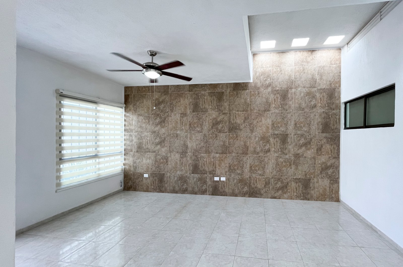 1819-50115-Casa-en-renta-Americas-II-de-una-planta-con-2-recamaras_(16).jpg