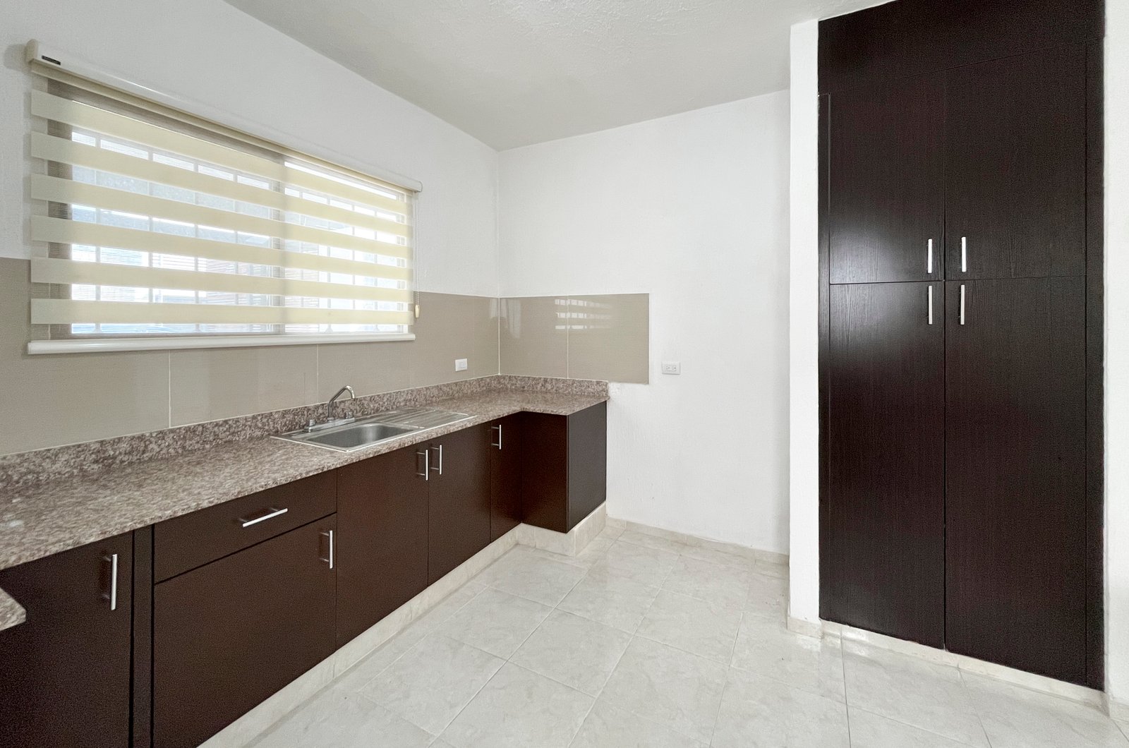 1819-50121-Casa-en-renta-Americas-II-de-una-planta-con-2-recamaras_(22).jpg