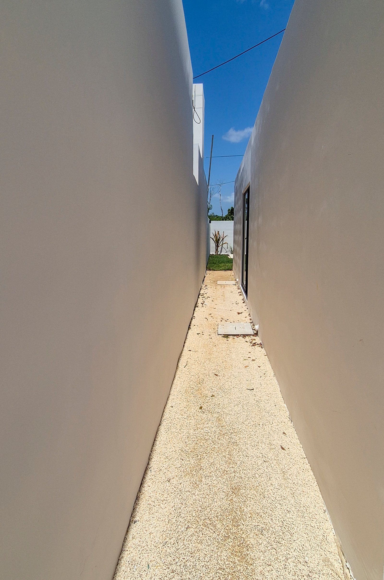1869-53885-Casa-en-venta-Conkal-Merida-de-una-planta-con-dos-habitaciones_(1).jpg