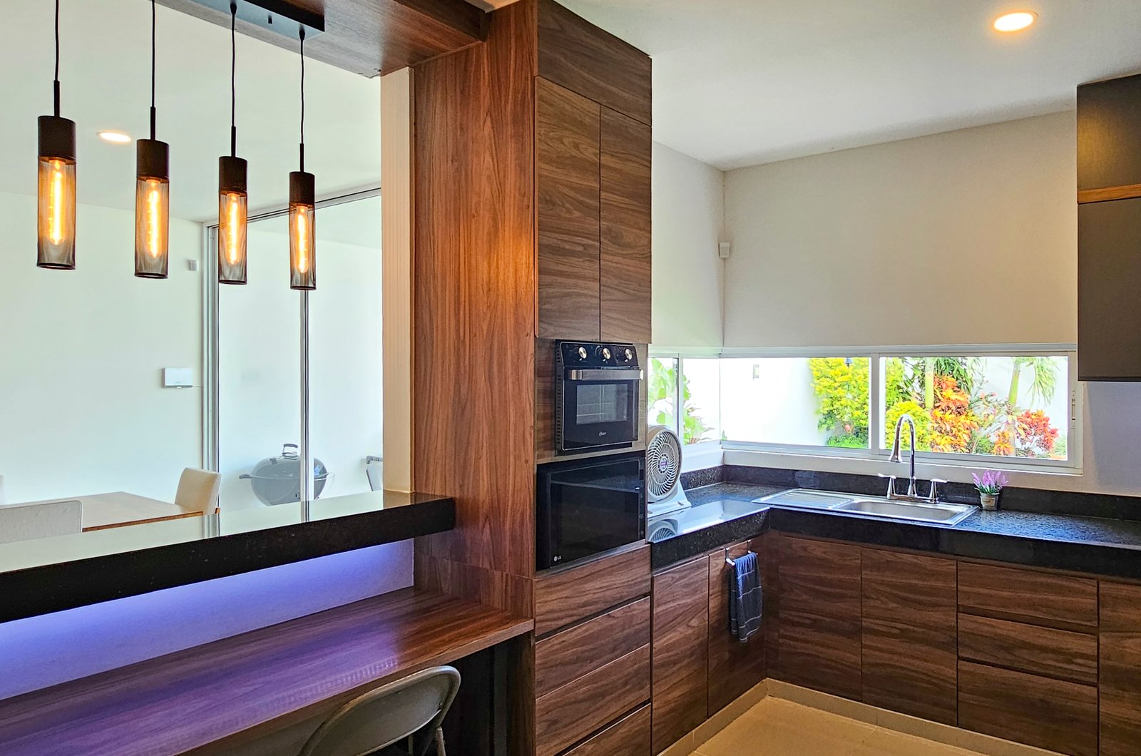 2028-54836-Casa-en-Venta-Dzityá-Mérida-con-super-Cocina-Jardín-y-Alberca_(12).jpg
