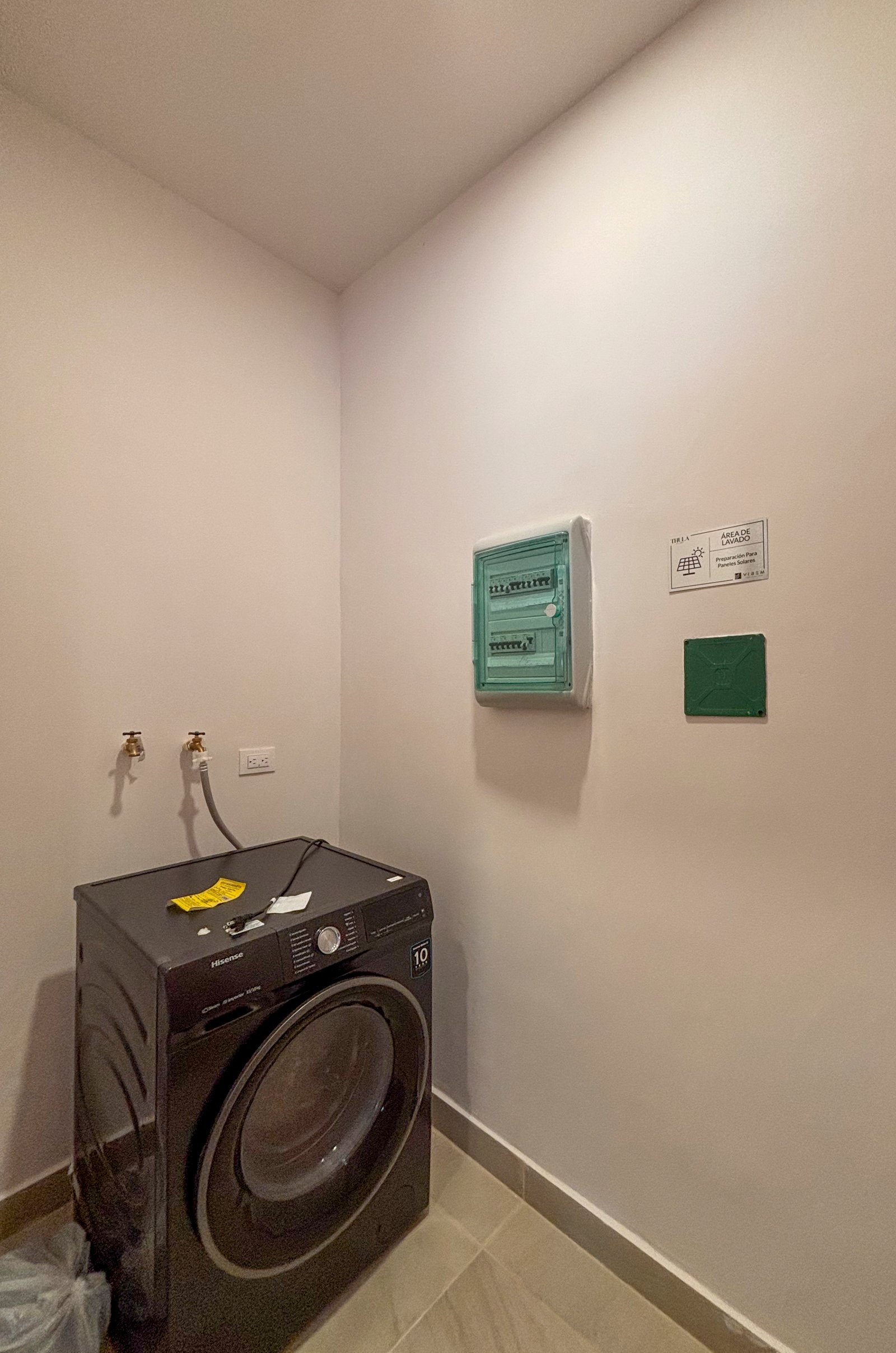 2029-54792-Casa_estilo-Townhouse-en-venta-en-cholul-al-norte-de-Merida-THULA-CITY-HOME__(12).jpg
