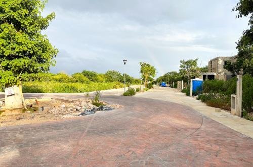 1438-40895-Terreno-residencial-en-privada-en-venta-con-amenidades-en-Cholul-Merida-7.jpg