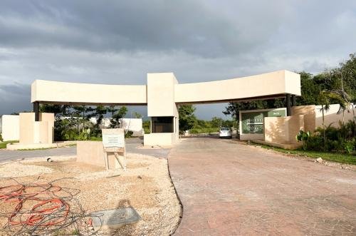 1438-40901-Terreno-residencial-en-privada-en-venta-con-amenidades-en-Cholul-Merida-13.jpg