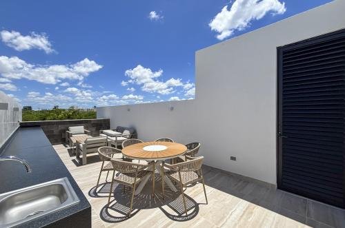 1987-53736-Casa-en-venta-en-Temozon-al-Norte-de-Merida-3-Y-4-recamaras-y-rooftop_(35).jpg