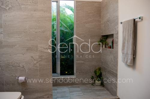 903-24362-residencia-en-venta-una-planta-en-cholul-al-norte-de-merida-42.jpg